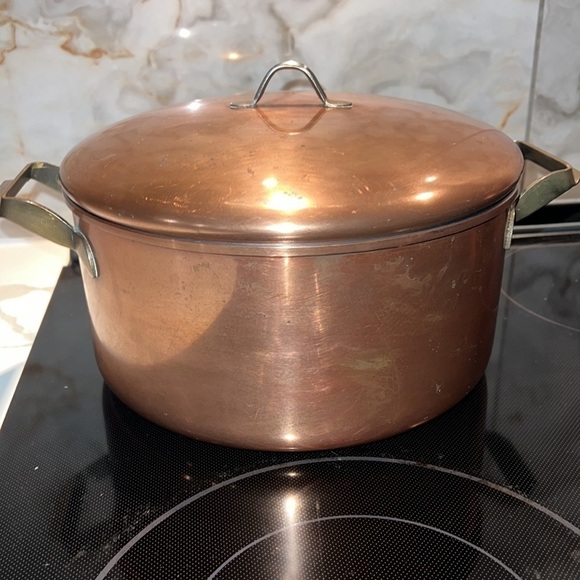 5Q Odi Portugal Round Copper Pot with Lid - Picture 7 of 8